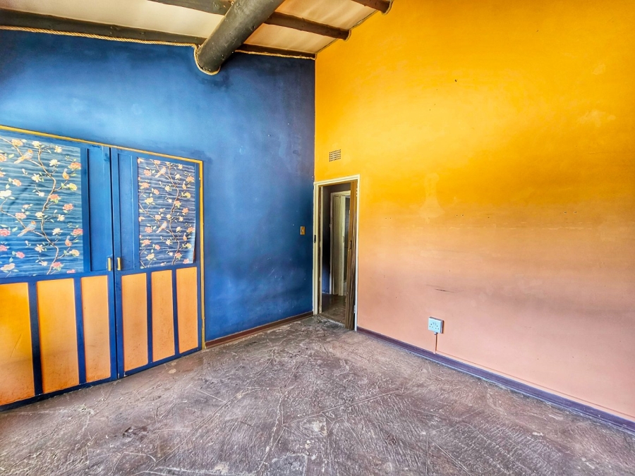 5 Bedroom Property for Sale in Vaalpark Free State